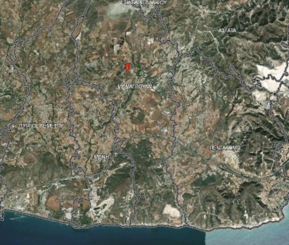 Земля в Лимасоле, Кипр, 15 639 сот. - фото 1
