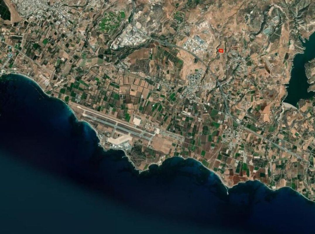 Земля в Пафосе, Кипр, 10 385 сот. - фото 1
