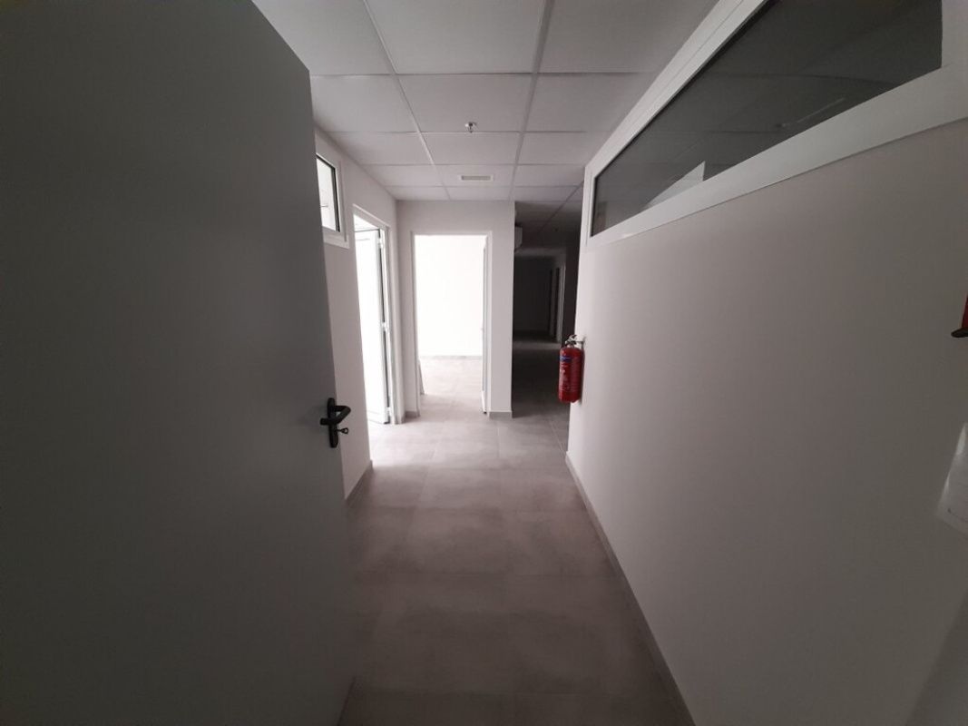 Коммерческая недвижимость в Салониках, Греция, 1 000 м² - фото 1