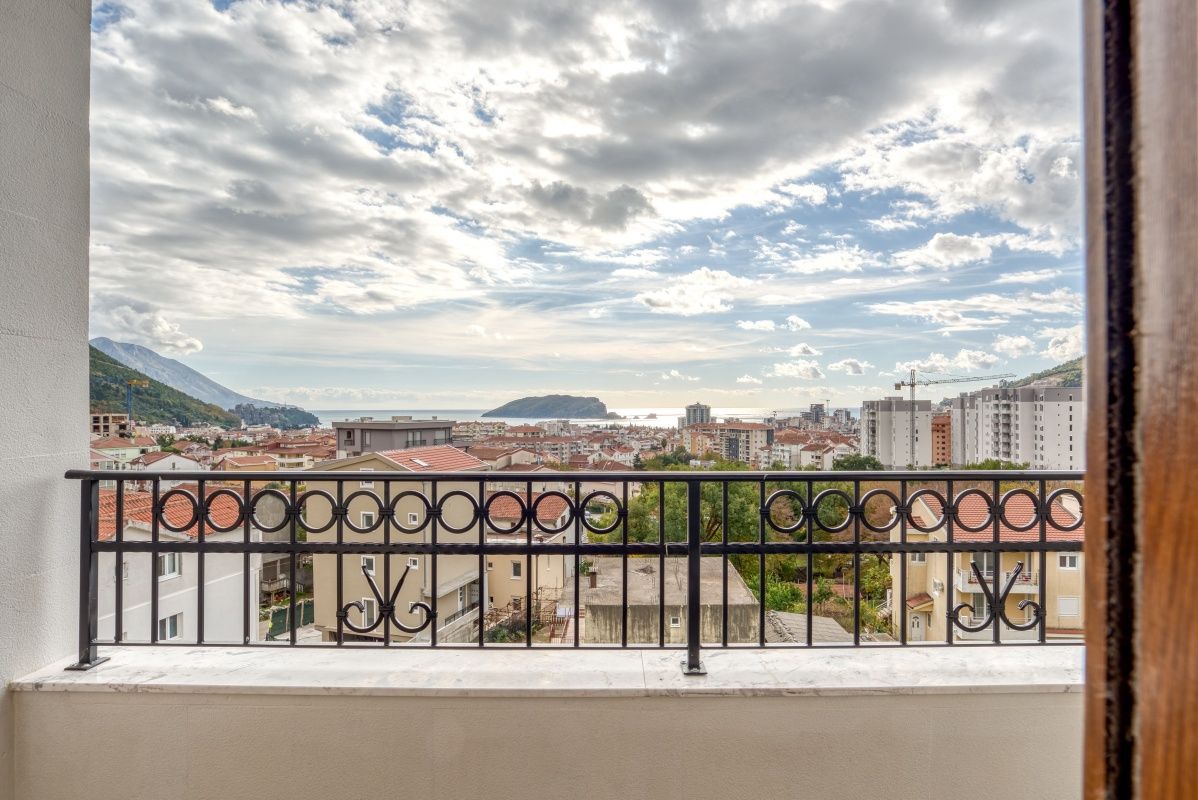 Квартира в Будве, Черногория, 169 м² - фото 2