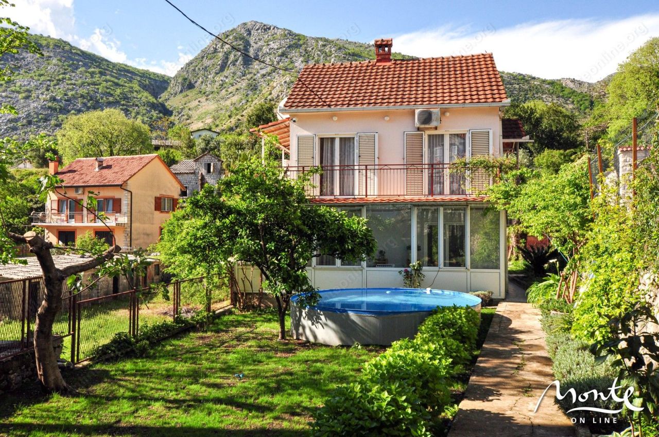 Дом в Которе, Черногория, 105 м2 - фото 1