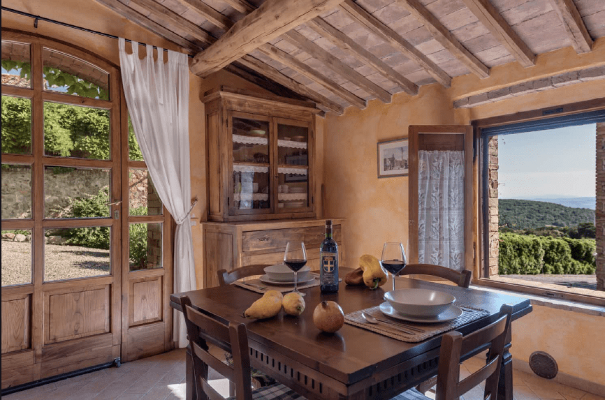 Поместье в Сиене, Италия, 1 800 м² - фото 2