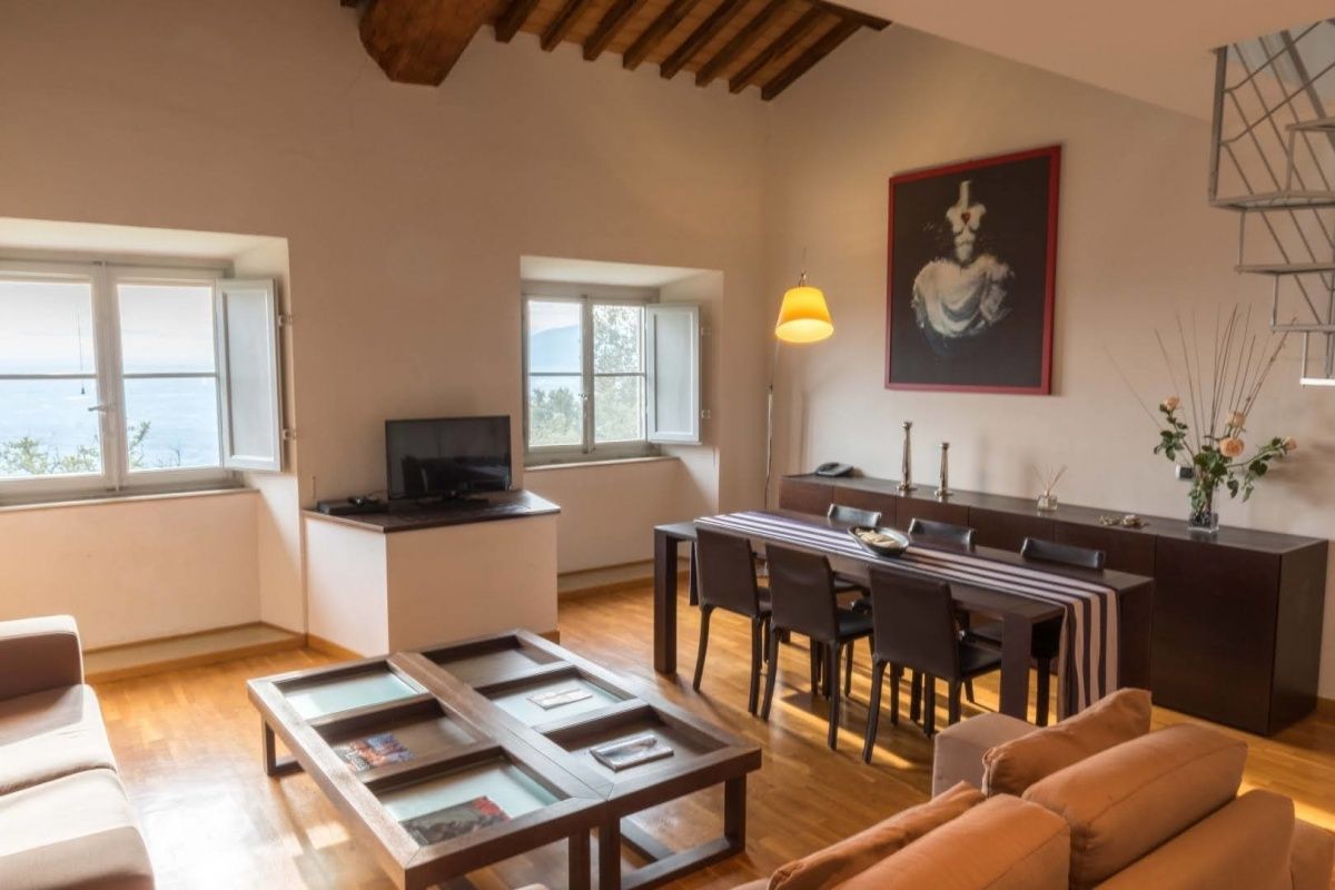 Квартира в Лукке, Италия, 172 м² - фото 4