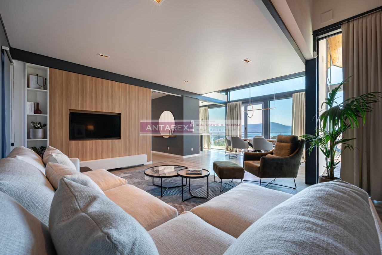 Вилла в Тивате, Черногория, 208 м² - фото 3