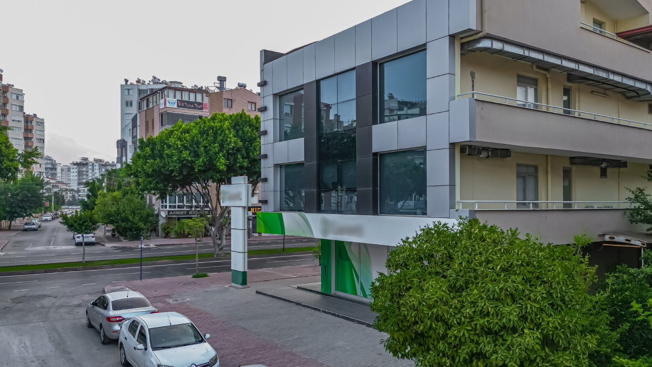Коммерческая недвижимость в Анталии, Турция, 640 м2 - фото 1