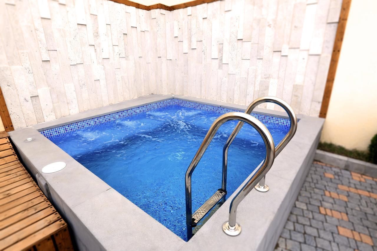 Отель, гостиница Г. Ереван, Армения, 1 545 м² - фото 16