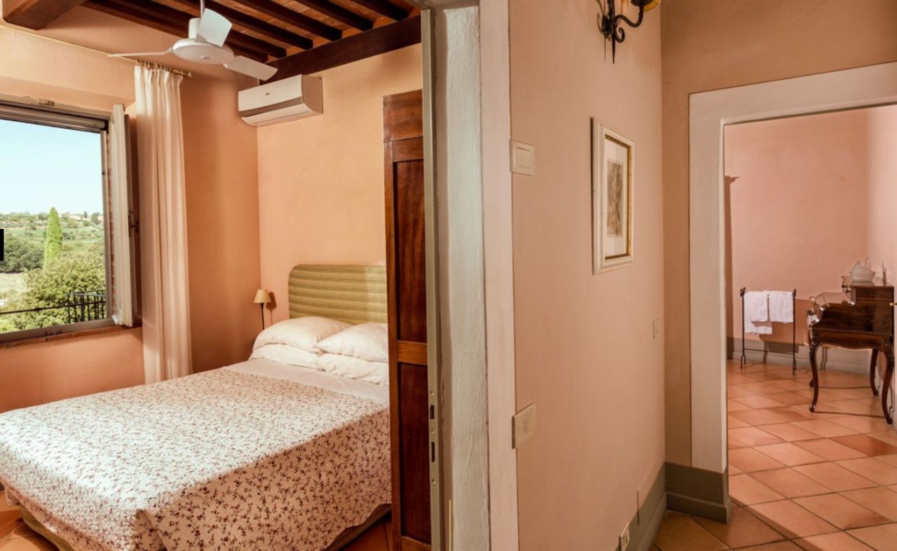 Отель, гостиница в Монтепульчано, Италия, 785 м² - фото 7