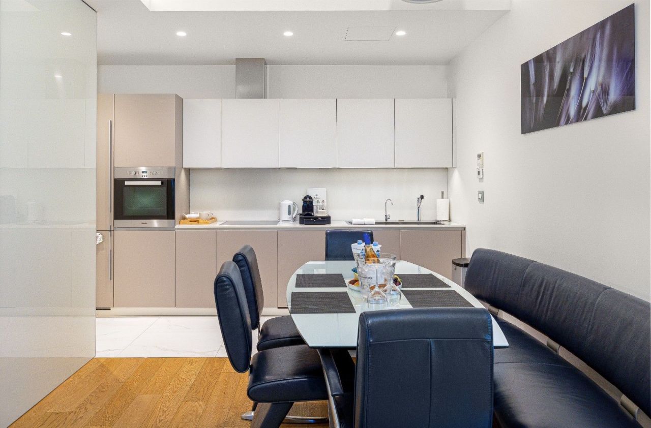 Квартира в Будве, Черногория, 97 м² - фото 5