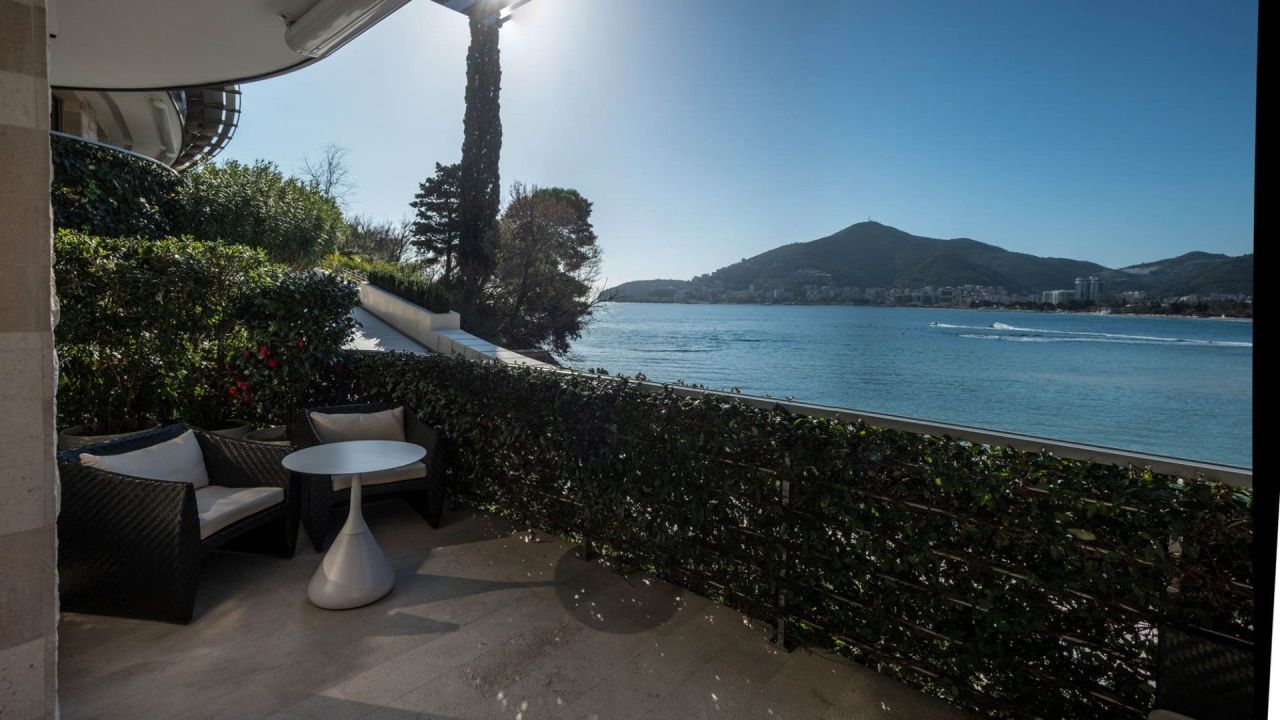 Квартира в Будве, Черногория, 95 м² - фото 11