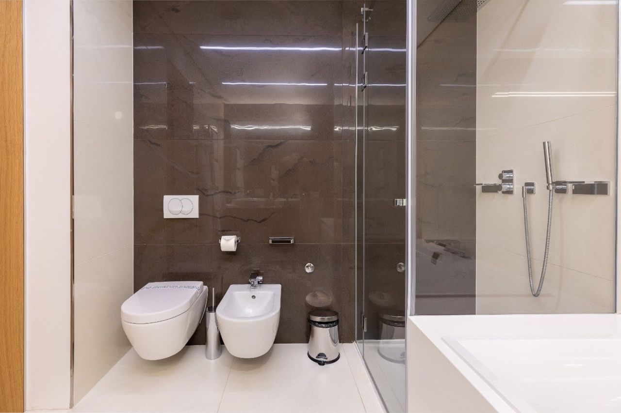 Квартира в Будве, Черногория, 97 м² - фото 14