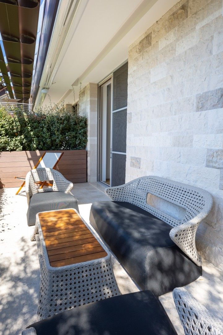 Квартира в Будве, Черногория, 97 м² - фото 16