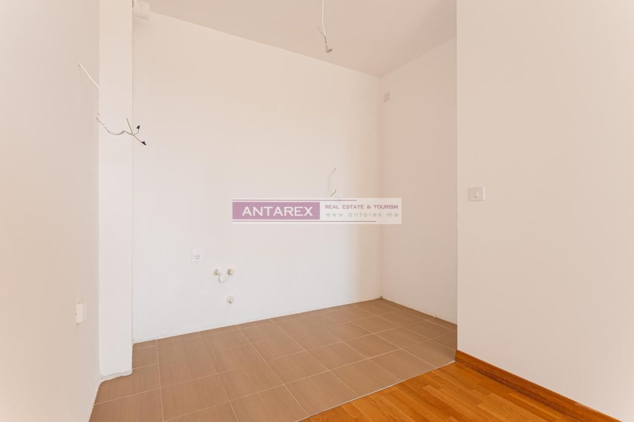 Апартаменты в Бечичи, Черногория, 48 м² - фото 4