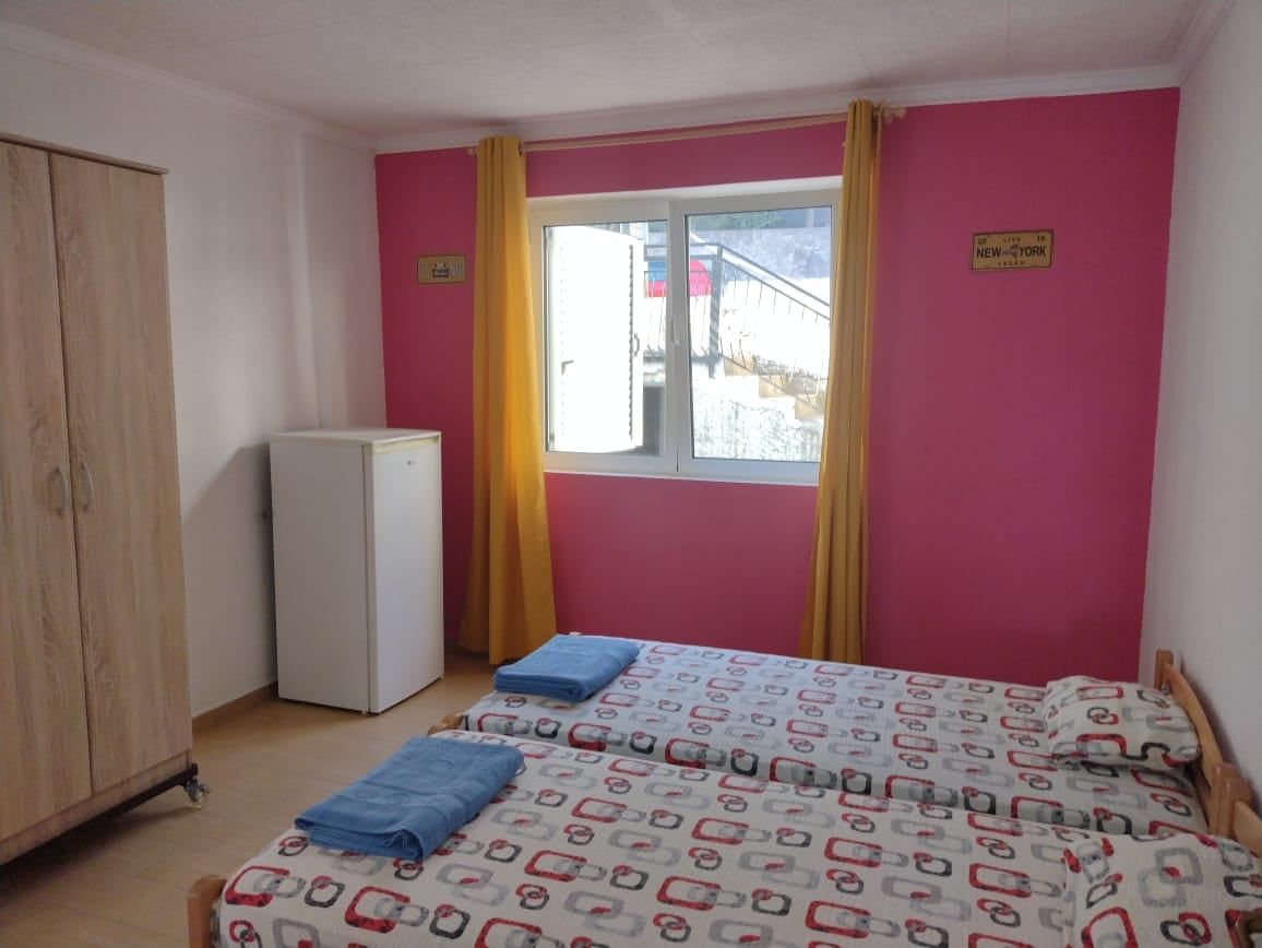 Апартаменты в Херцег-Нови, Черногория, 76 м2 - фото 1