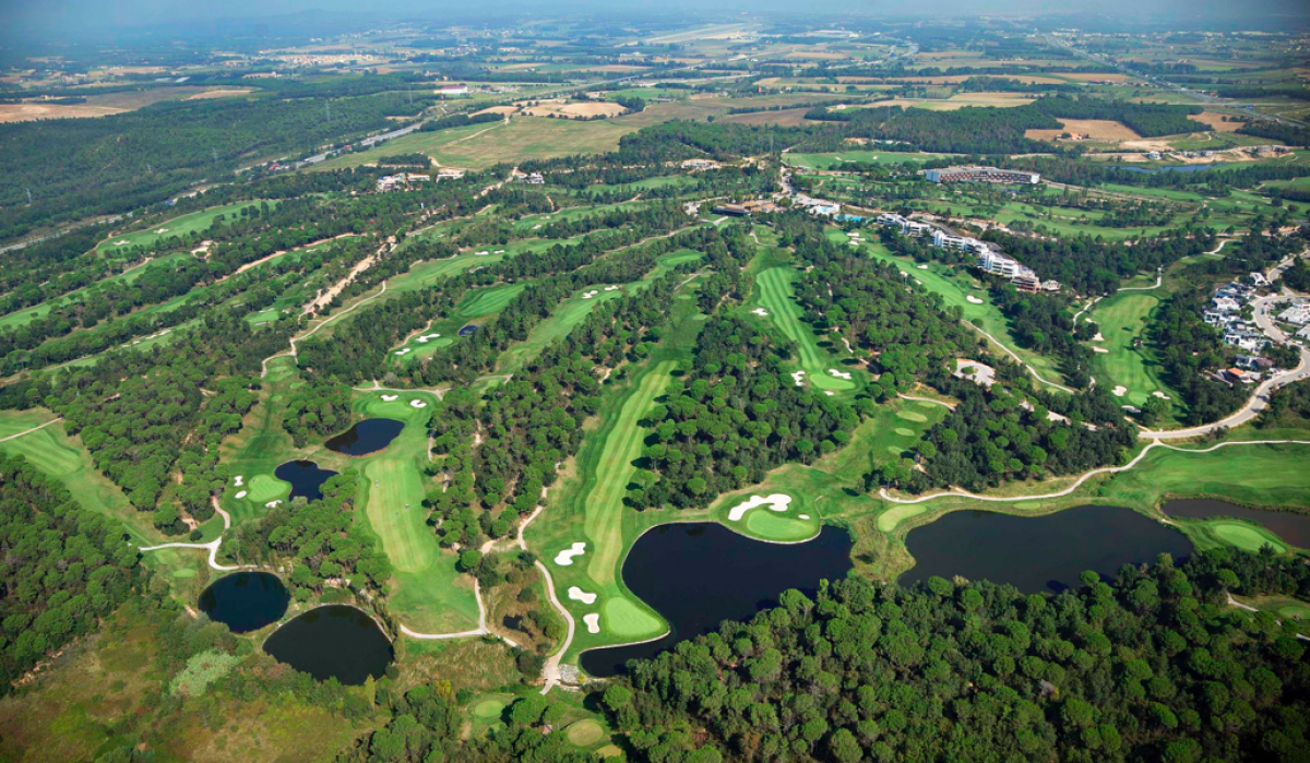 Земля в Жироне, Испания, 2 018 сот. - фото 2