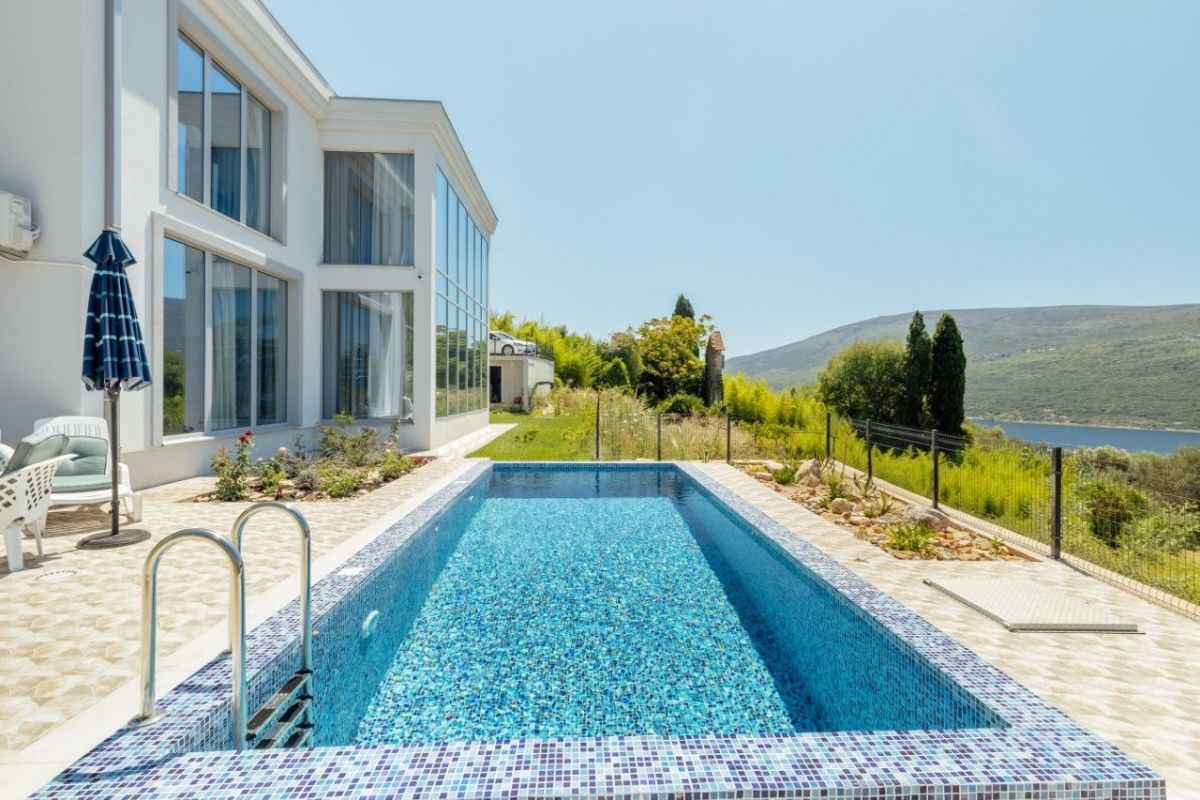 Дом в Кумборе, Черногория, 338 м² - фото 2