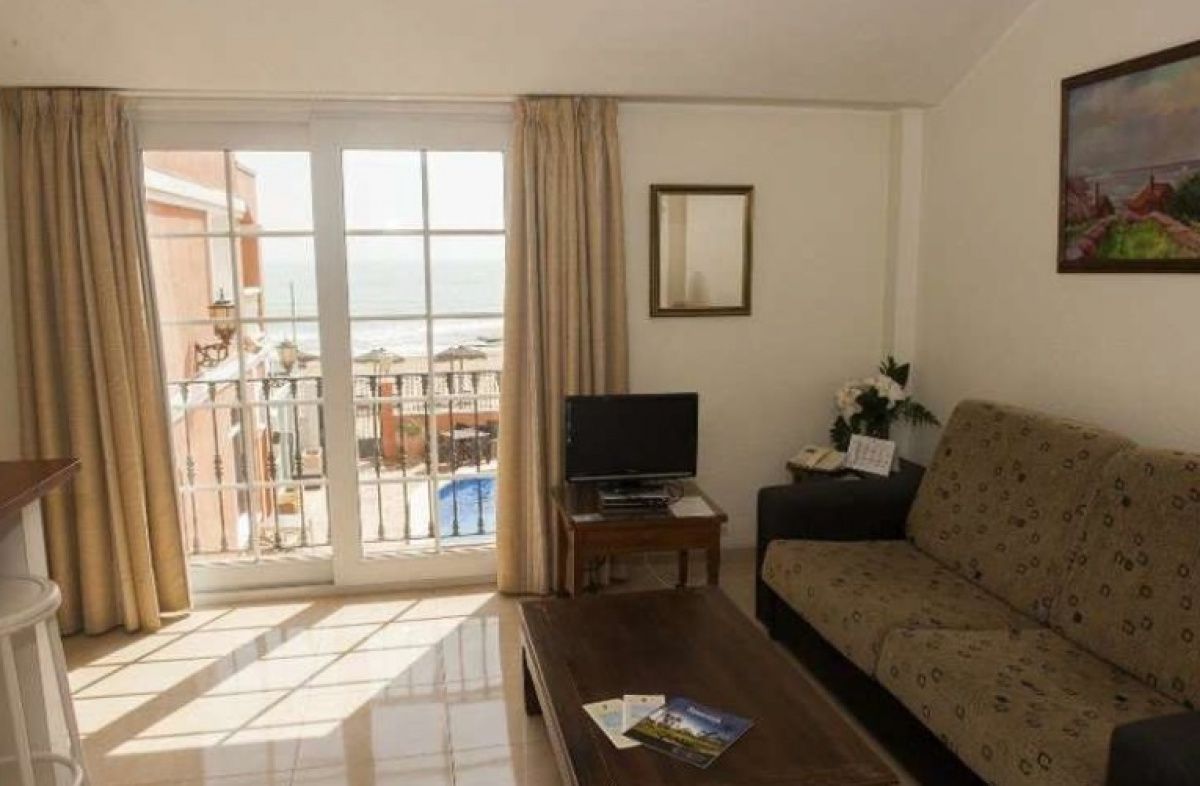 Отель, гостиница на Коста-Бланка, Испания - фото 2