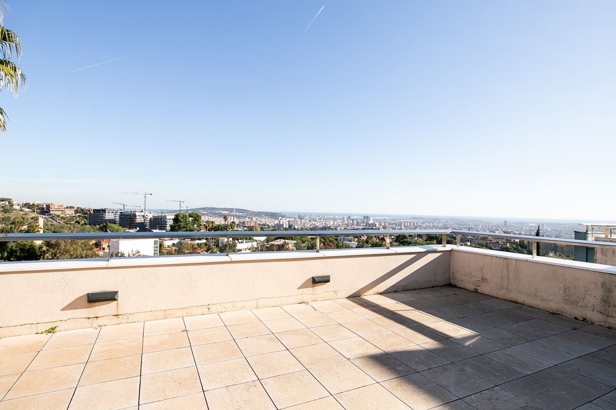 Дом в Барселоне, Испания, 663 м² - фото 4