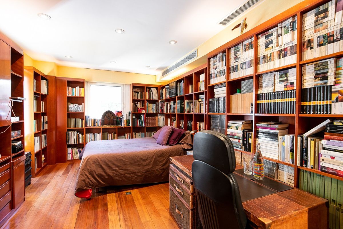 Дом в Барселоне, Испания, 663 м² - фото 5