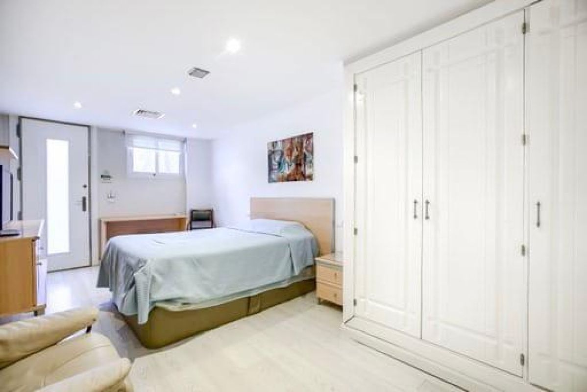 Шале в Мадриде, Испания, 1 300 м² - фото 5