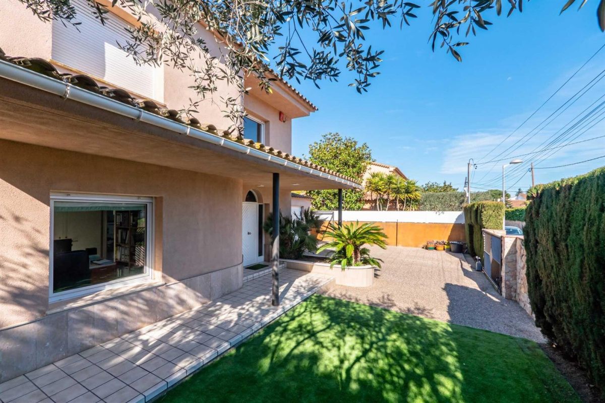 Дом на Коста-Брава, Испания, 264 м² - фото 6