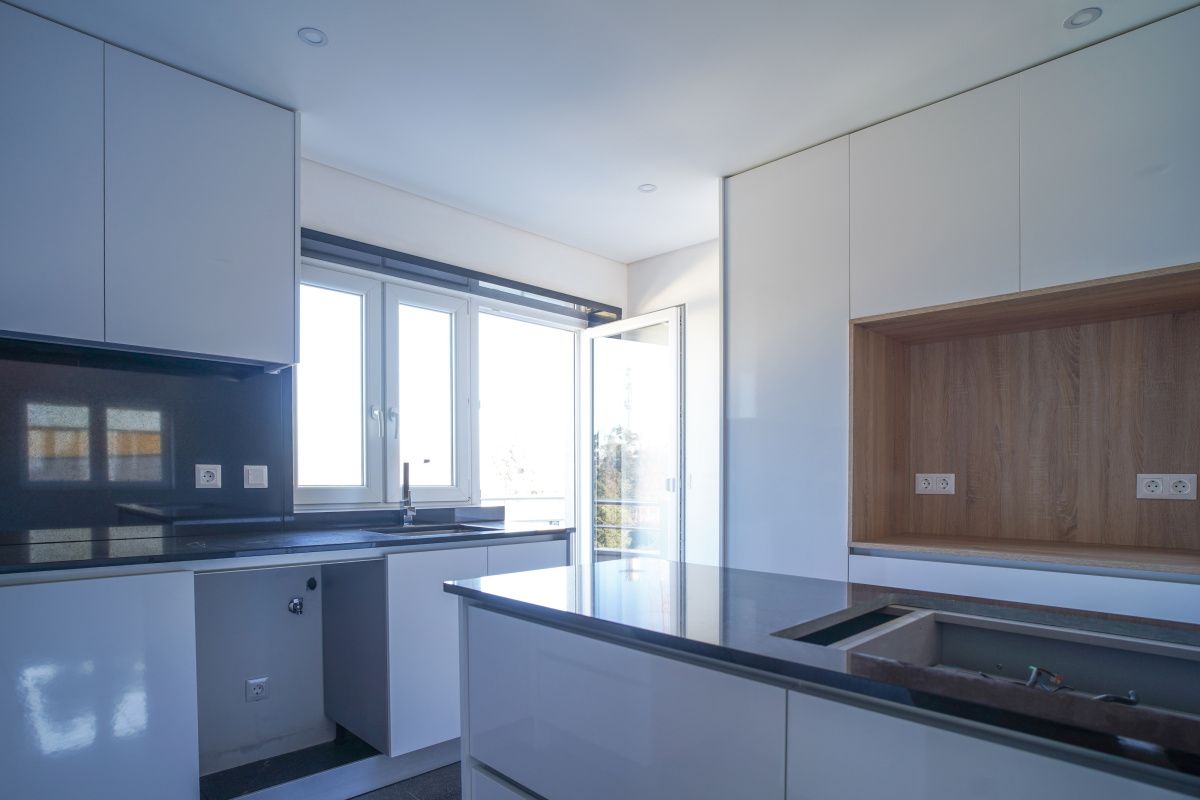 Дом в Вила-Нова-ди-Гая, Португалия, 385 сот. - фото 6