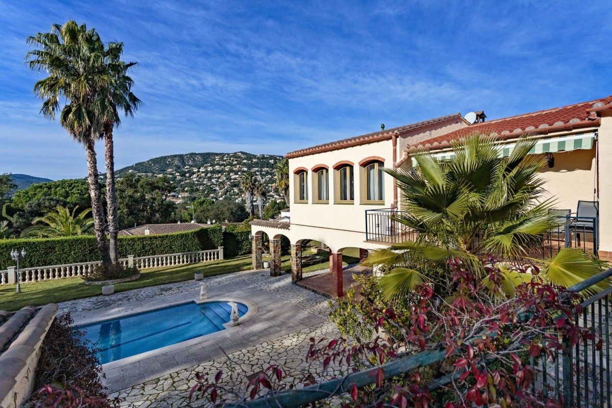 Дом на Коста-Брава, Испания, 457 м² - фото 7