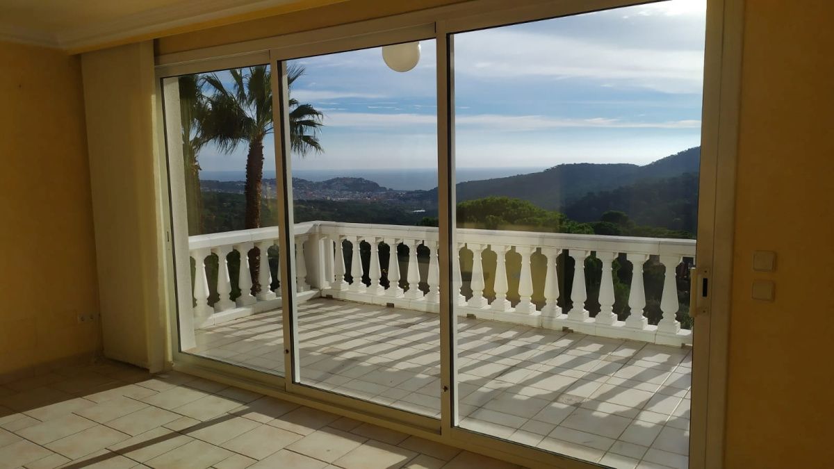 Дом в Жироне, Испания, 272 м² - фото 10