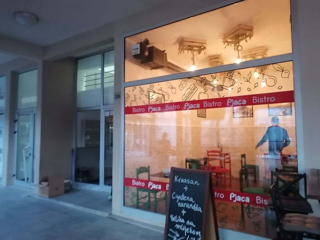 Квартира в Тивате, Черногория, 44 м² - фото 10