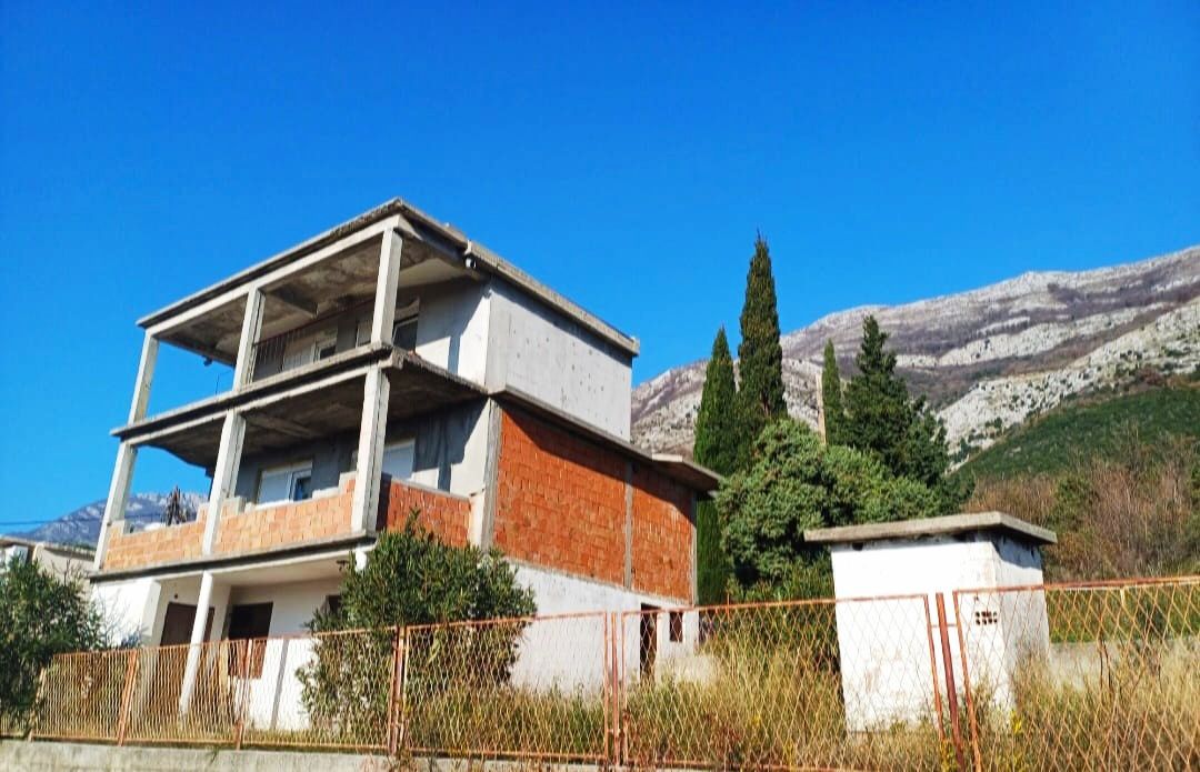 Дом в Сутоморе, Черногория, 150 м2 - фото 1