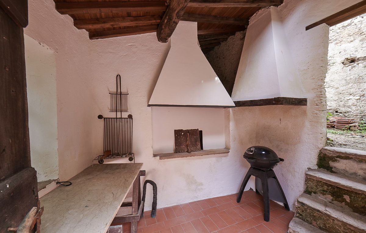 Поместье в Пьетрасанте, Италия, 500 м² - фото 13