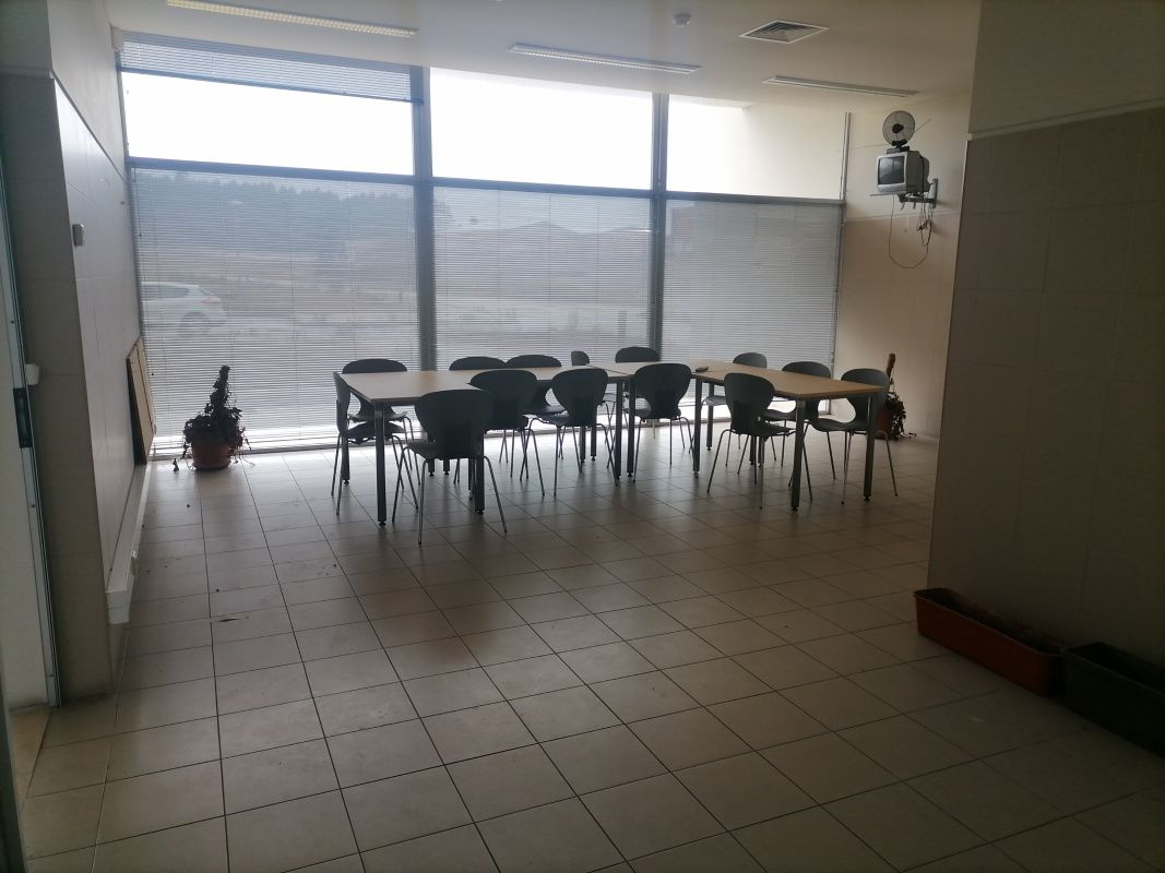 Производство в Калдаш-да-Раинья, Португалия, 1 390 м² - фото 13