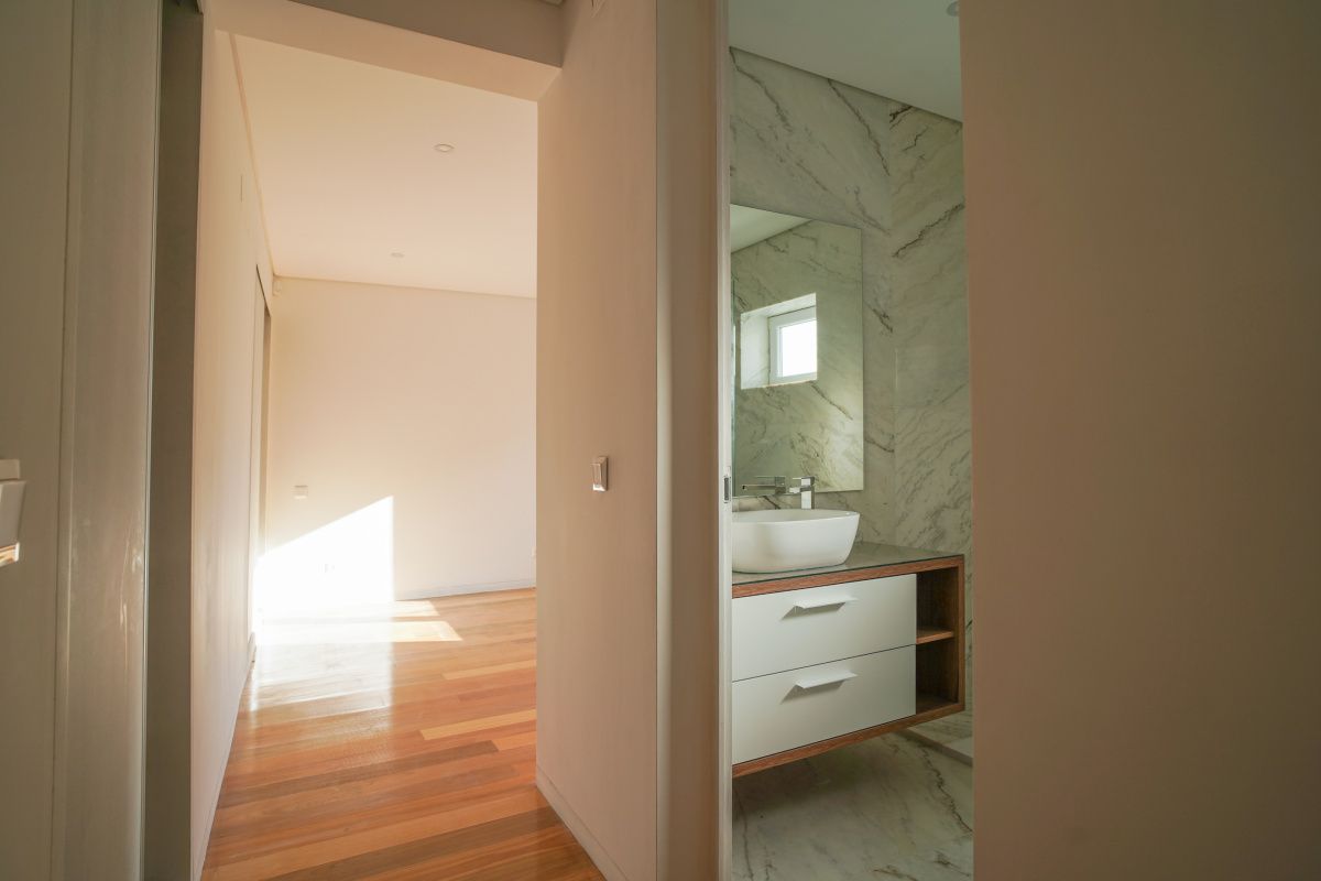 Дом в Вила-Нова-ди-Гая, Португалия, 385 сот. - фото 14