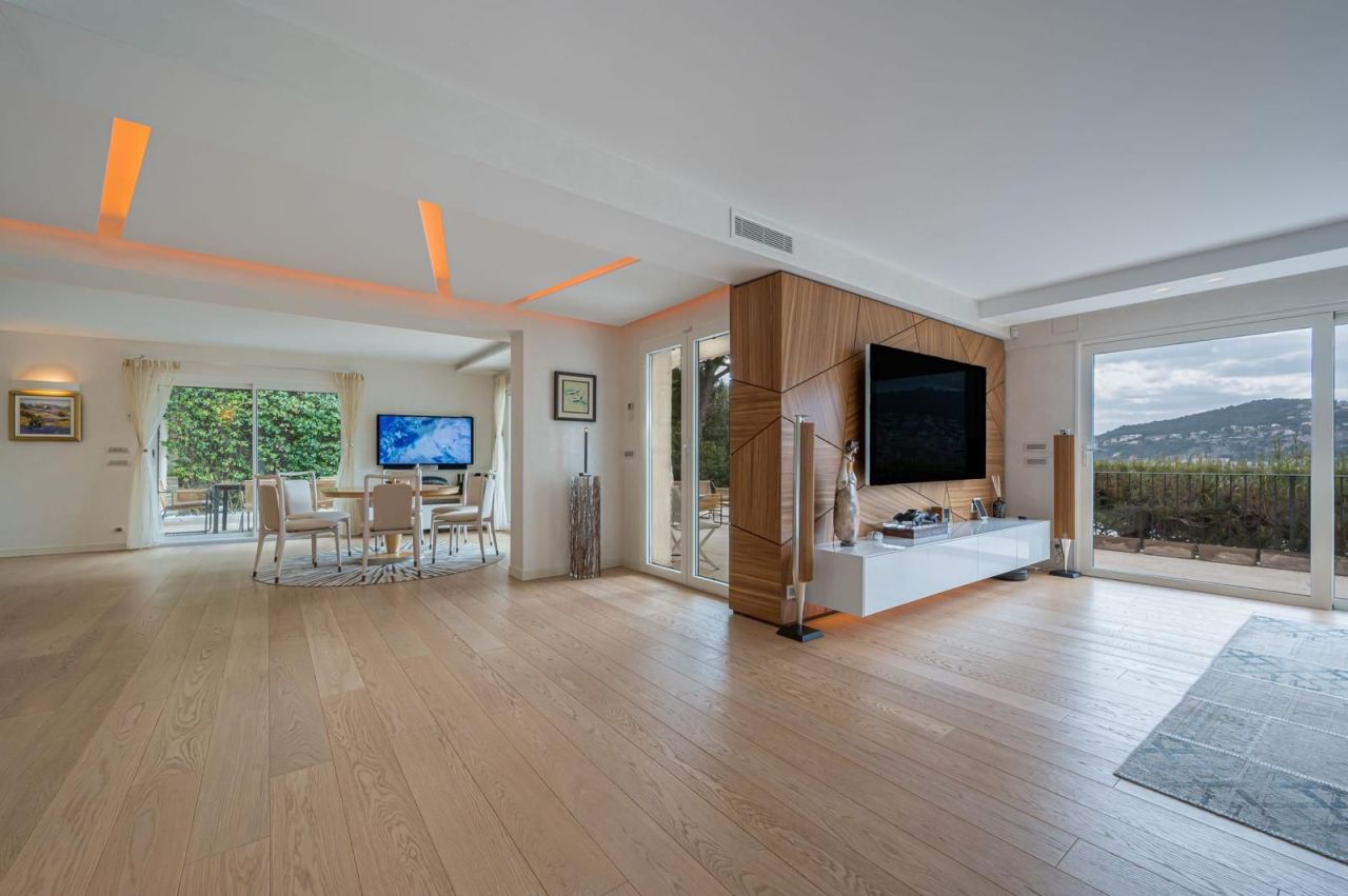 Дом в Вильфранш-сюр-Мер, Франция, 200 м² - фото 17