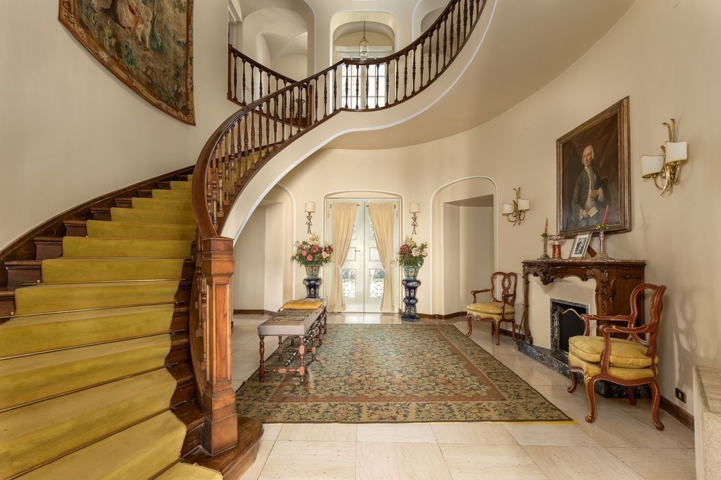 Вилла в Риме, Италия, 2 050 м² - фото 8