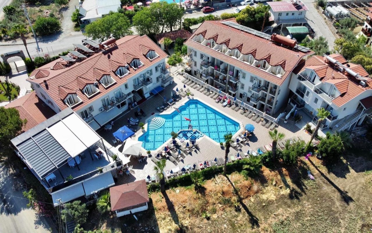 Отель, гостиница в Фетхие, Турция, 3 500 м² - фото 1