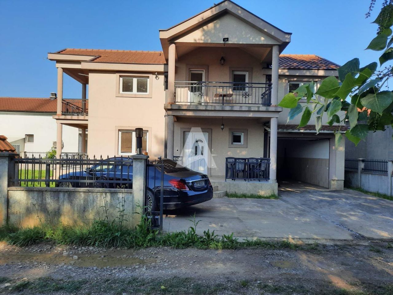 Дом в Подгорице, Черногория, 165 м2 - фото 1