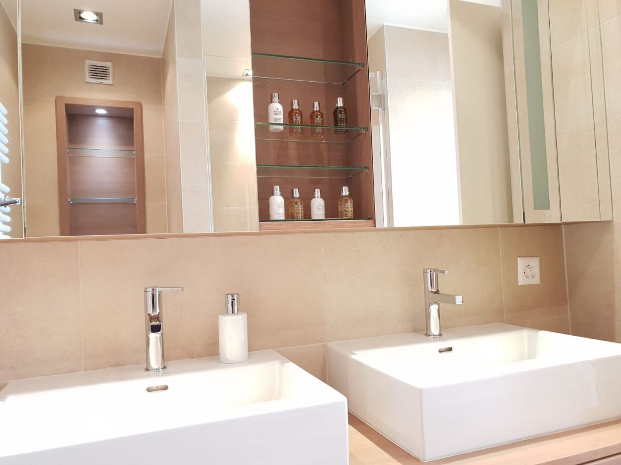 Апартаменты в Монтрё, Швейцария, 130 м² - фото 6