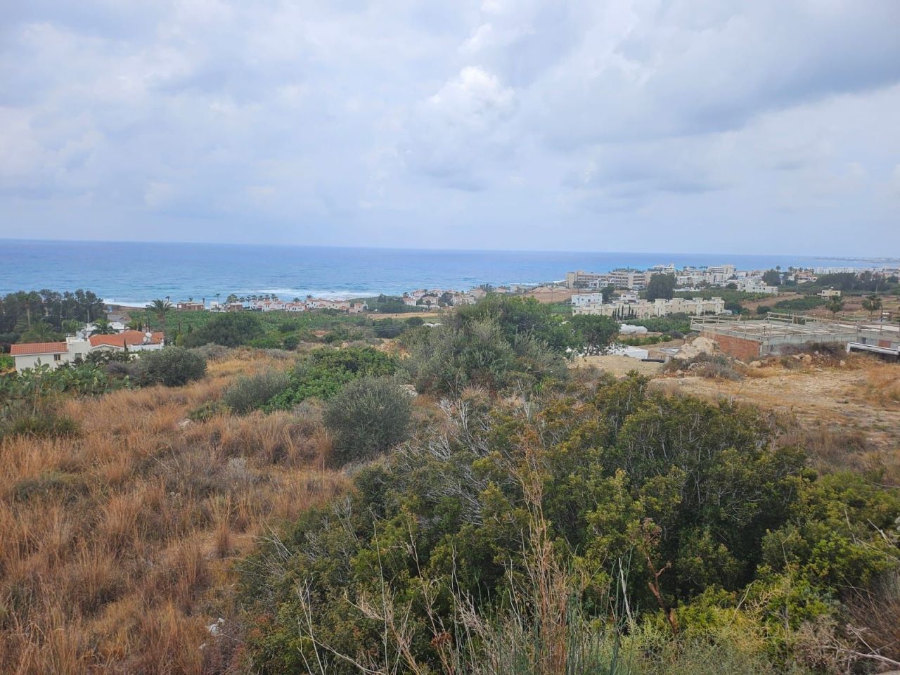 Земля в Пафосе, Кипр, 7 693 м2 - фото 1