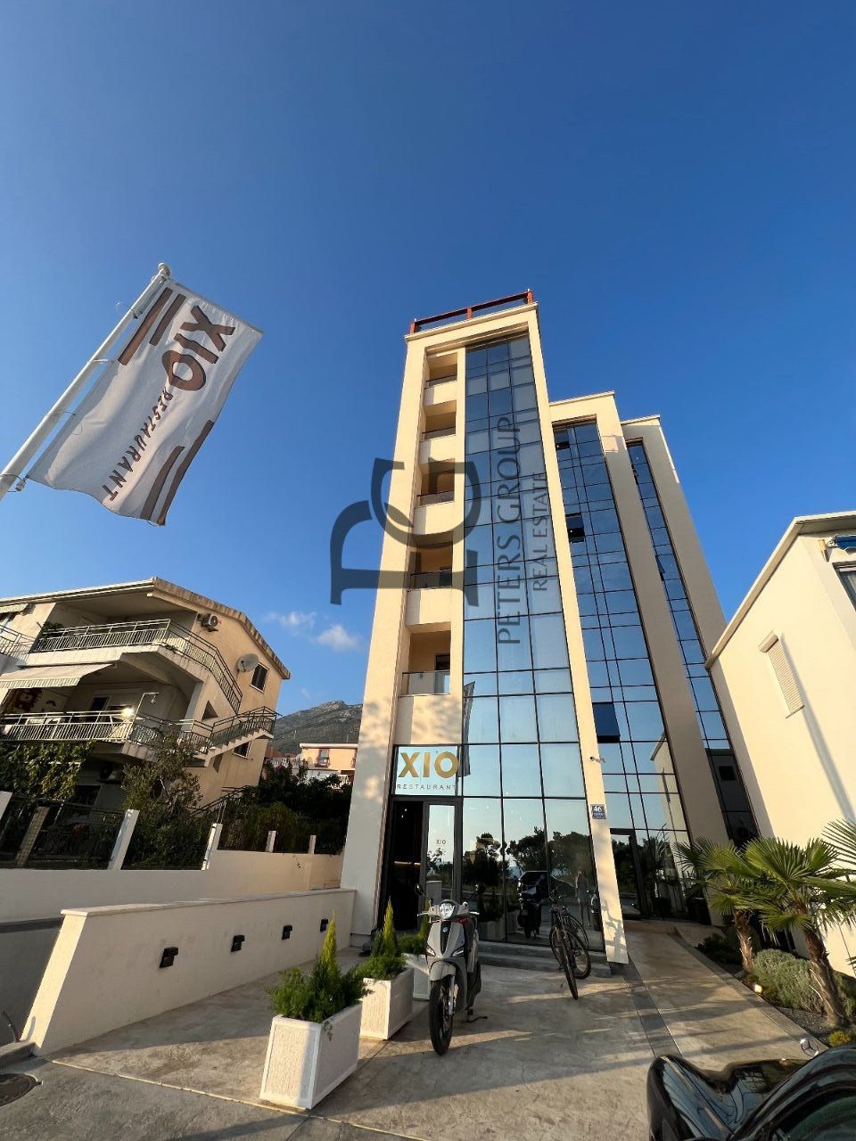Отель, гостиница в Баре, Черногория, 1 000 м² - фото 1