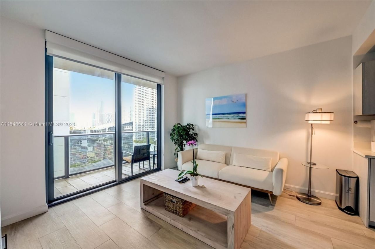 Квартира в Майами, США, 75 м² - фото 5