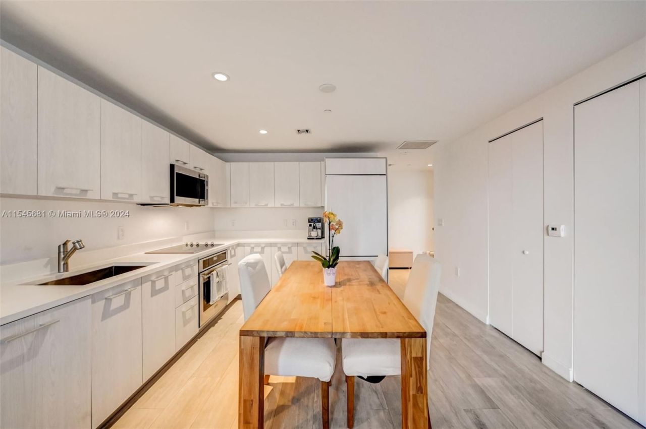 Квартира в Майами, США, 75 м² - фото 8