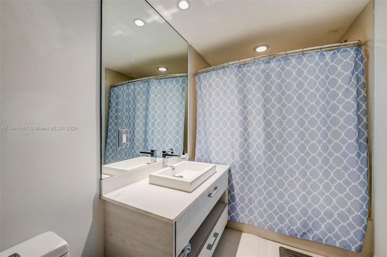 Квартира в Майами, США, 75 м² - фото 10