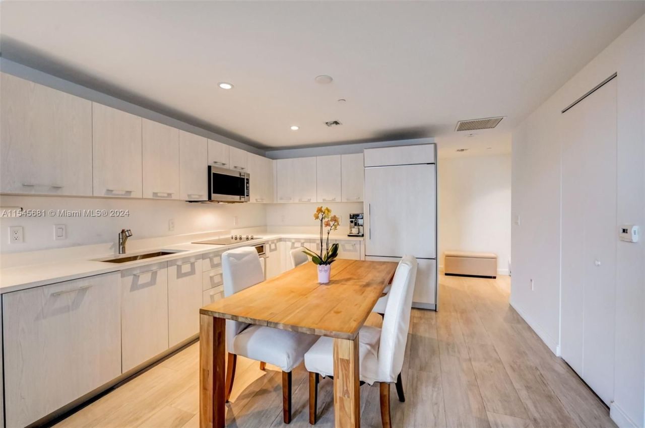 Квартира в Майами, США, 75 м² - фото 7