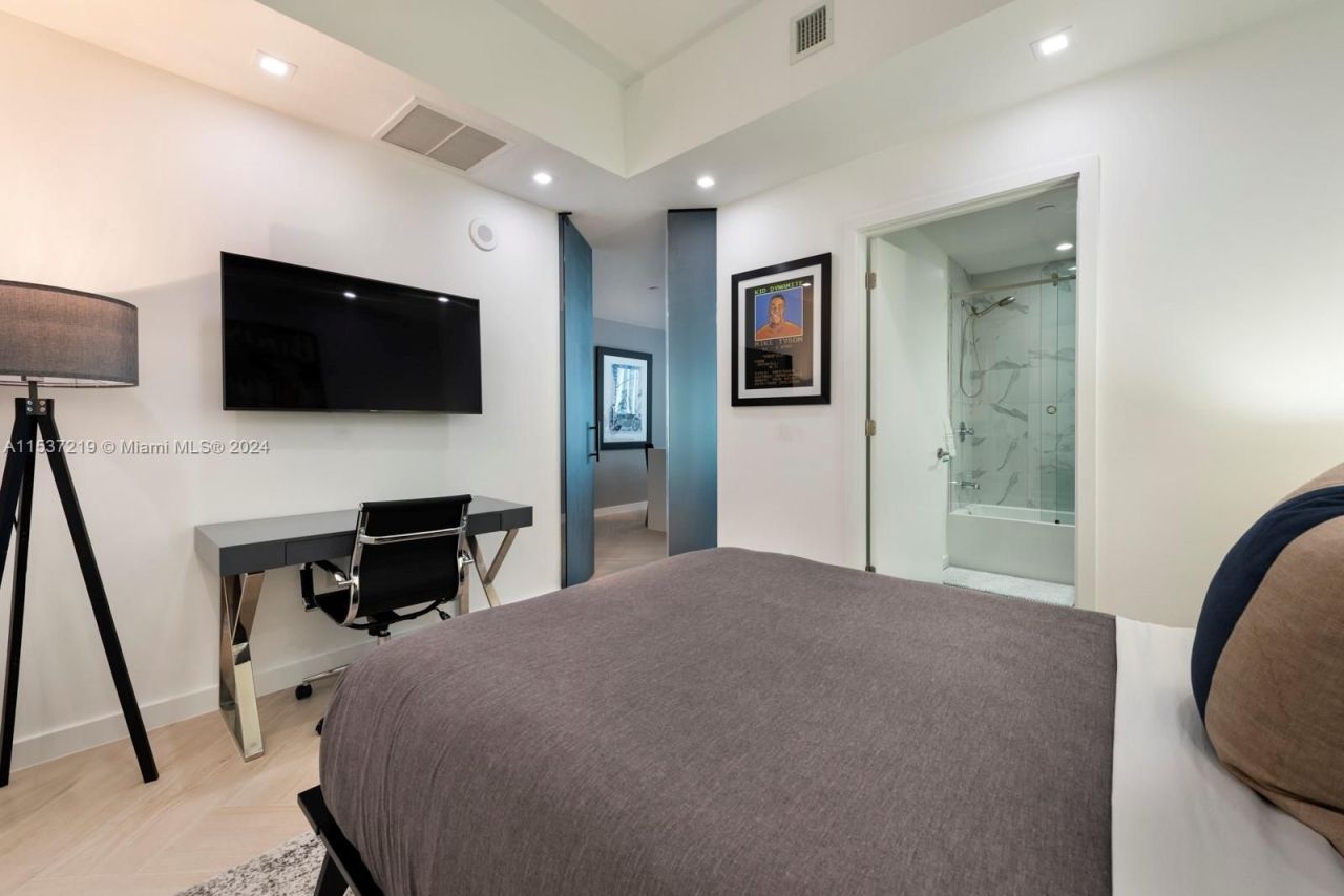 Квартира в Майами, США, 120 м² - фото 18