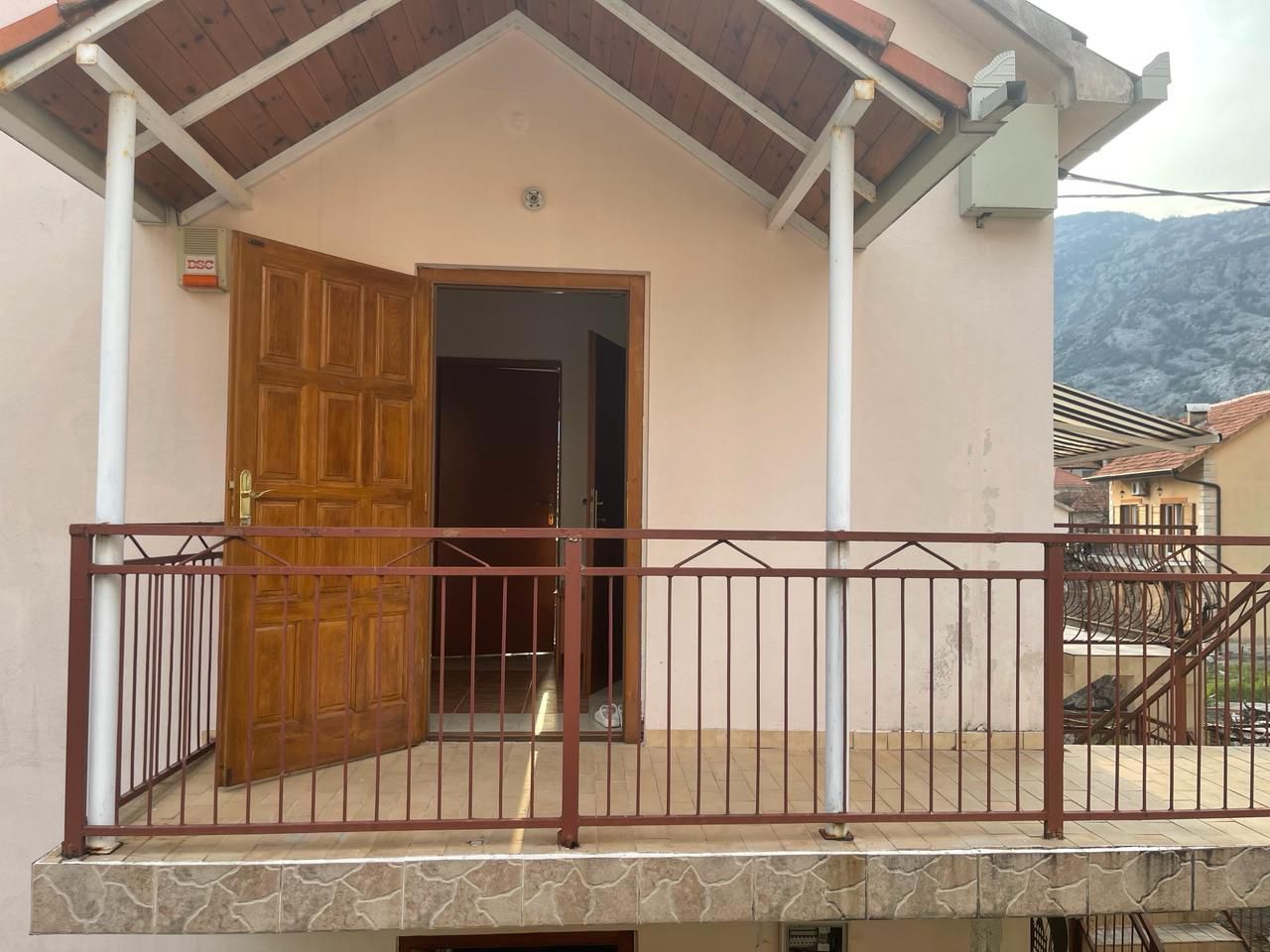 Дом в Рисане, Черногория, 95 м² - фото 18