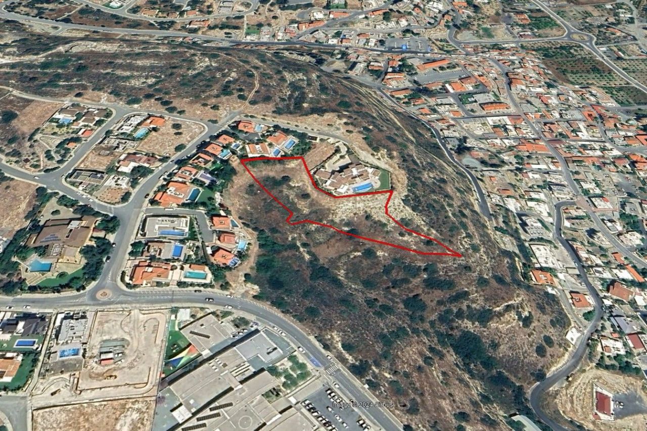 Земля в Лимасоле, Кипр, 4 856 м2 - фото 1