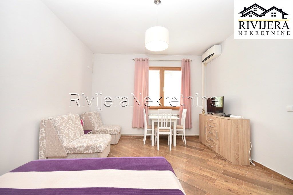 Квартира в Херцег-Нови, Черногория, 79 м² - фото 9