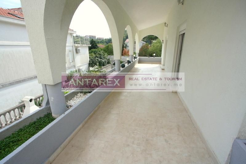 Вилла в Каменари, Черногория, 309 м² - фото 14