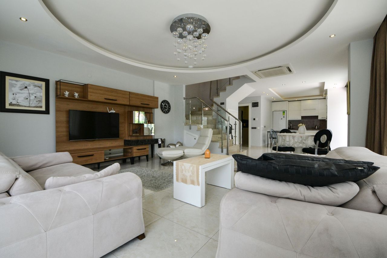 Таунхаус в Алании, Турция, 230 м² - фото 3