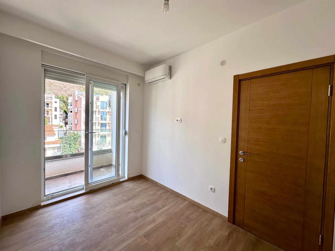 Квартира в Будве, Черногория, 61 м² - фото 5